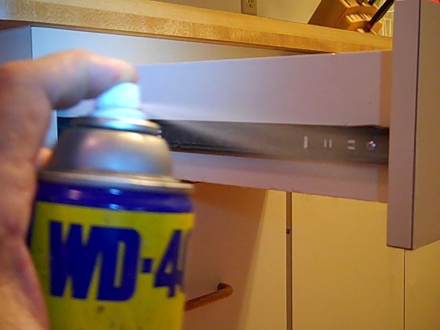 Fix My Cabinet Spray Wd 40 On Drawer Slides